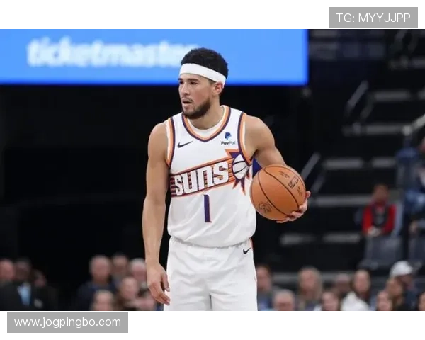 布克利用挡拆制造投篮空间提升得分效率明显领先队友