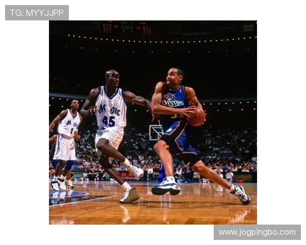 格兰特希尔无球跑动增强团队空间，提升进攻多样性明显