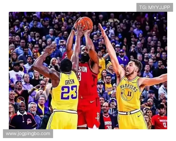 解读NBA和FIBA的持球五秒违例，分清不同比赛场景下的判定标准